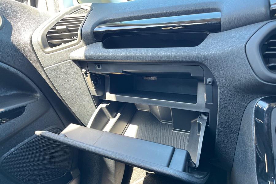 Ford ECOSPORT Photo autoimg-a7929878f7f0d1e343a335649d9e156ad4d4a8b1.jpg