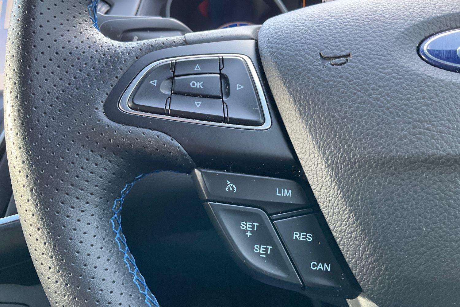 Ford Focus Photo 31