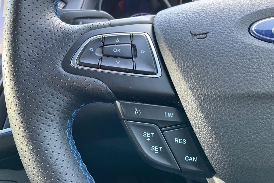 Ford Focus Photo autoimg-a799a91e2e3b0f7de5b3f53f93fd6267deee9e4d.jpg