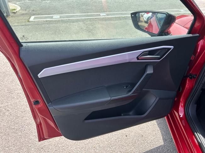 SEAT Ibiza Photo 35