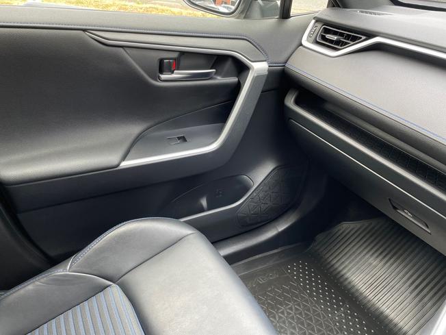 TOYOTA Rav4 Photo 52