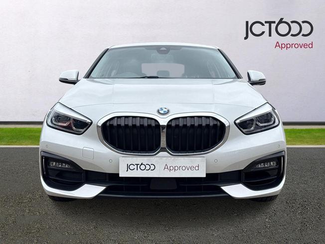 BMW 1 Series Photo 8