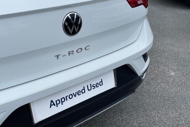 VOLKSWAGEN T-Roc Photo 21