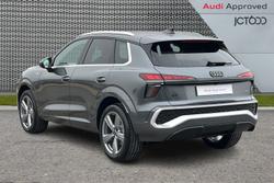 AUDI Q3 Photo 3