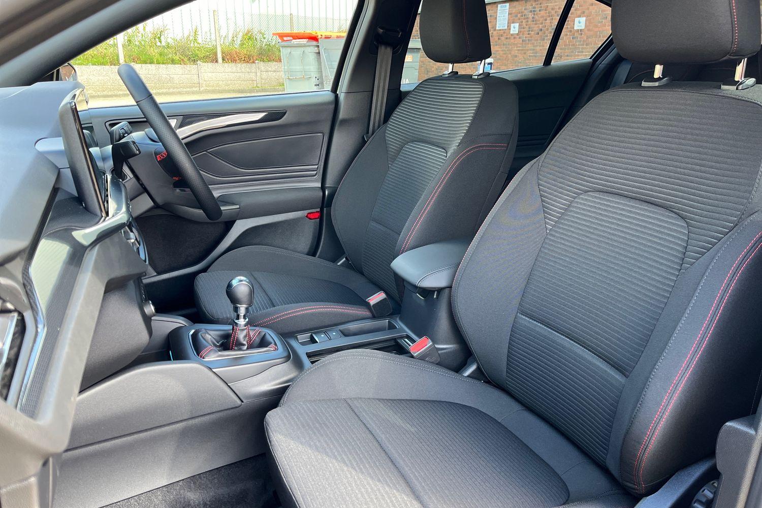 Ford Focus Photo 18