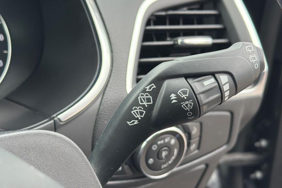 Ford S-MAX Photo autoimg-a7ab73cac0568984311b109a31848b923f96587f.jpg