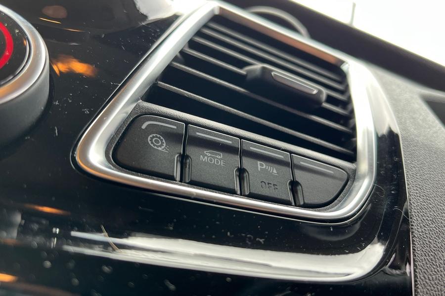 Ford TRANSIT CUSTOM Photo autoimg-a7ac8b1f5b92b99cbf0a26cf348b4e1bcfb0abae.jpg