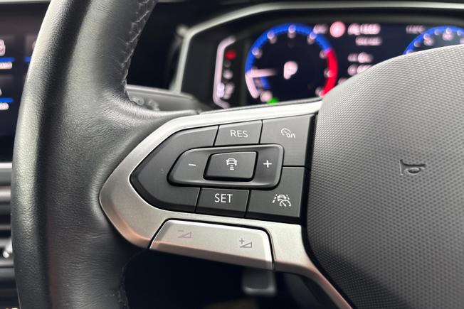 VOLKSWAGEN Polo Photo 16