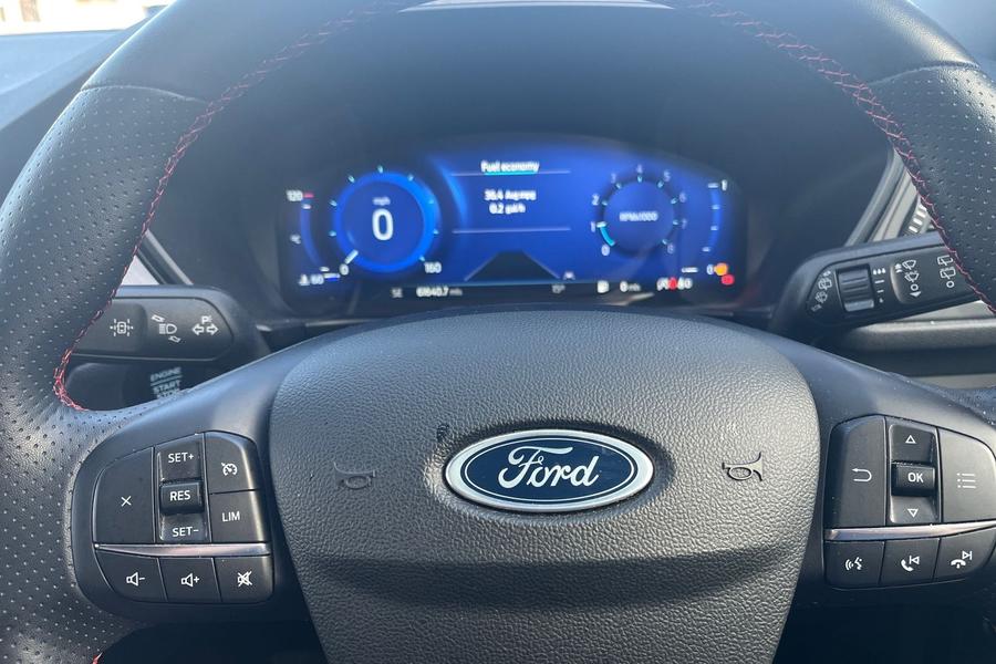 Ford KUGA Photo autoimg-a7af4ad8b3021a6b221faeaa9274faaa9cae8a3d.jpg