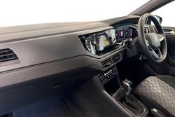 VOLKSWAGEN POLO Photo 2