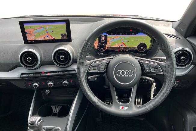 AUDI Q2 Photo 11