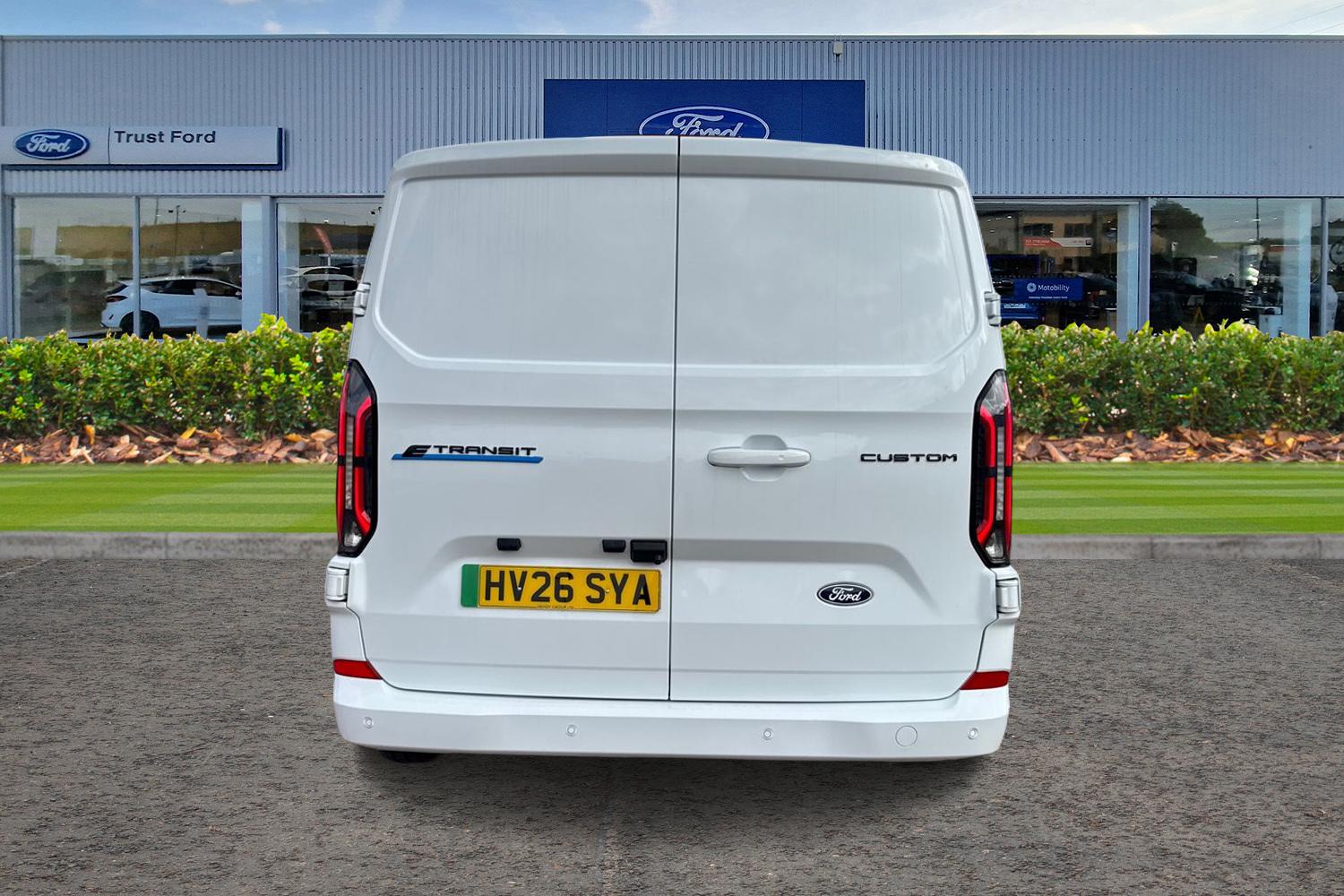 Ford E-TRANSIT CUSTOM Photo 12