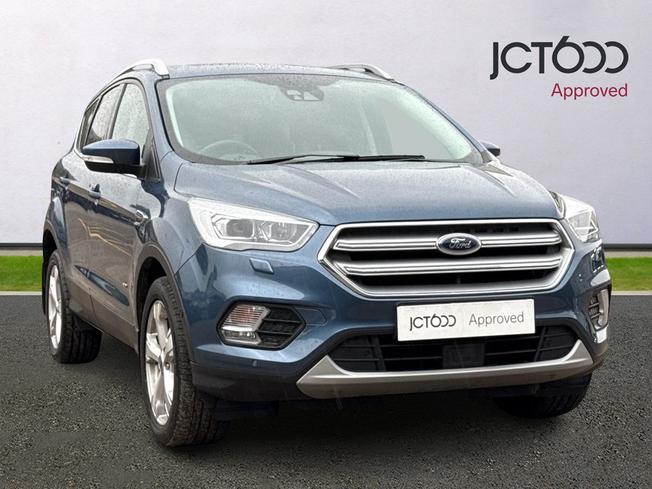 FORD Kuga Photo 1