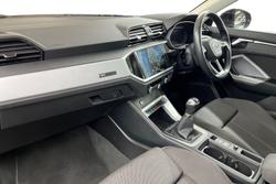 AUDI Q3 Photo 2
