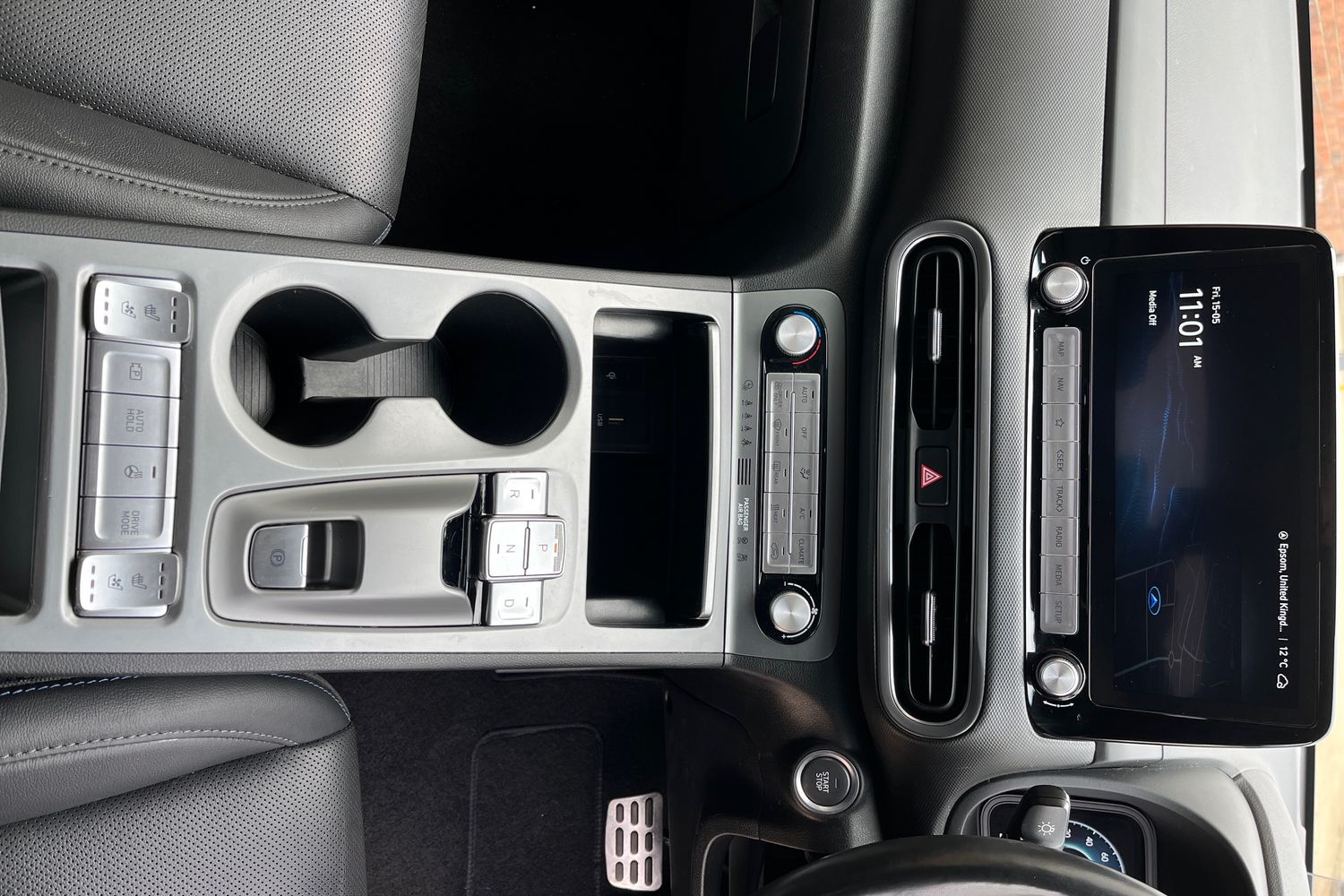 Hyundai KONA Photo 28