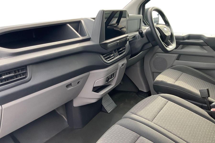Ford E-Transit Custom Photo autoimg-a7d339edcb02e8a091281ba9b348a79f846ef250.jpg