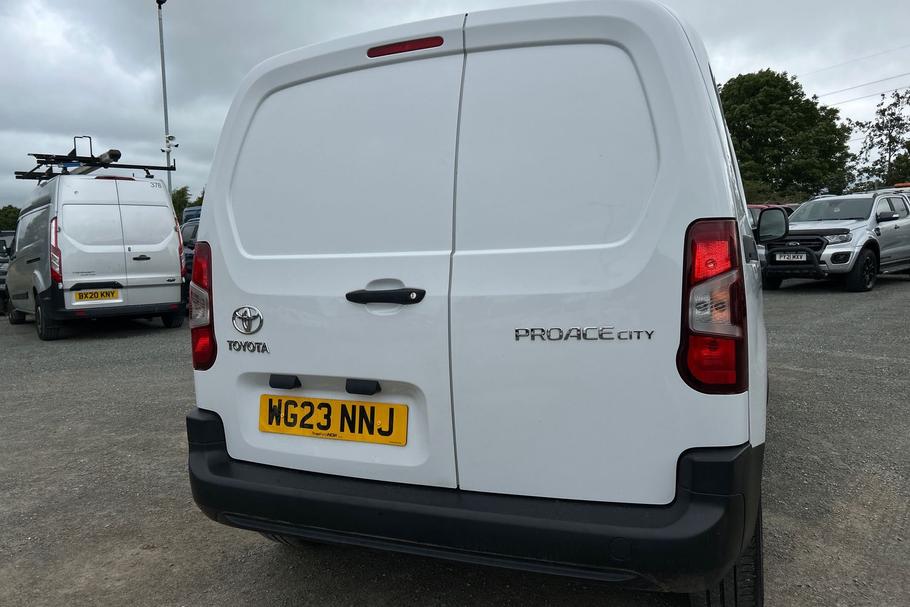 Used Toyota PROACE CITY WG23NNJ 29