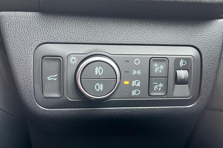 Ford KUGA Photo autoimg-a7d83d8c8070b20a35639e610d58b88376b13ba1.jpg