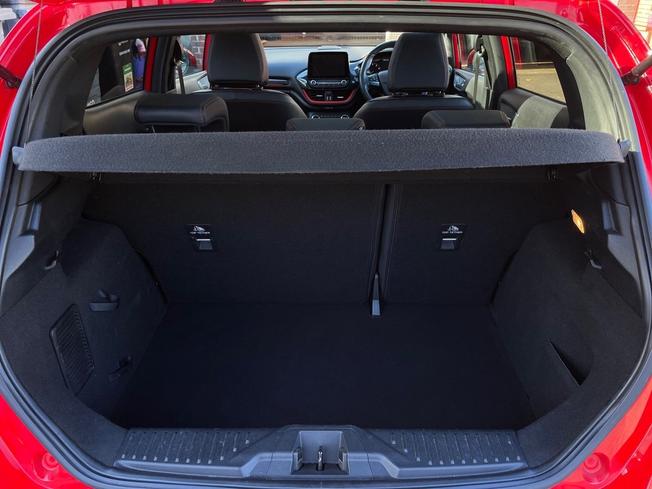 Ford Fiesta Photo 12