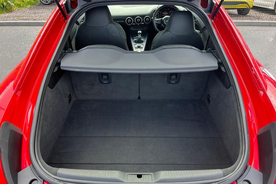 Audi TT Photo autoimg-a7da843bb5d36d7be182b2f7397b449237ec1055.jpg