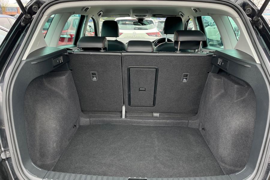 SEAT ATECA Photo autoimg-a7df0ac0989215f1d00a89fe290906c4aca65c5d.jpg