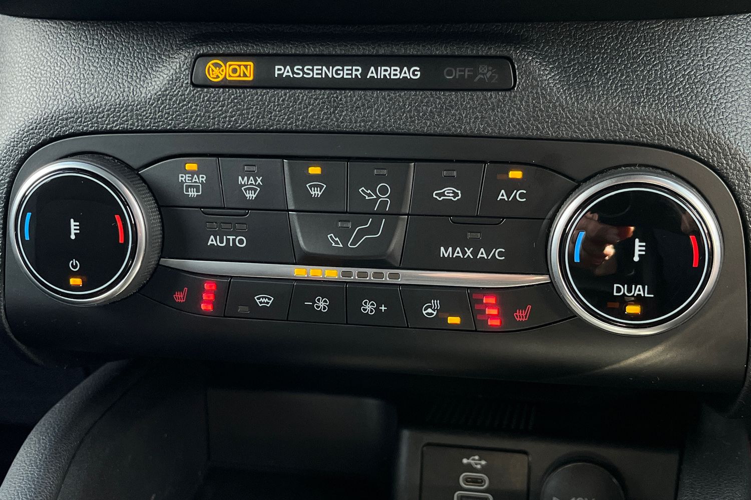 Ford Kuga Photo 30