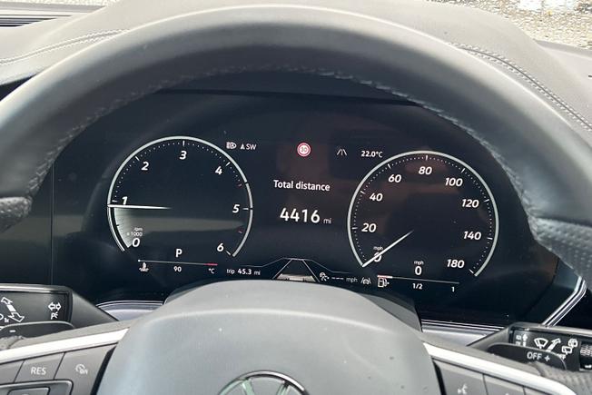 VOLKSWAGEN Touareg Photo 15