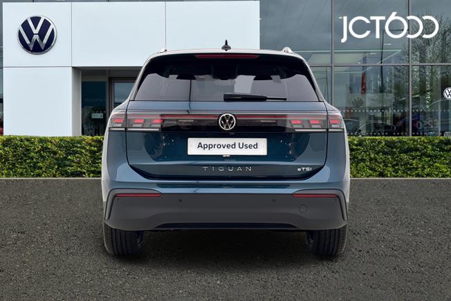 VOLKSWAGEN Tiguan Photo 7