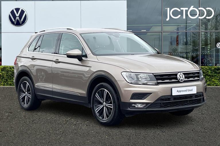 Used 2018 VOLKSWAGEN Tiguan 2.0 TDI SE Navigation SUV 5dr Diesel DSG 4Motion Euro 6 (s/s) (150 ps) Beige at JCT600