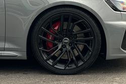 AUDI Rs4 Avant Photo 5