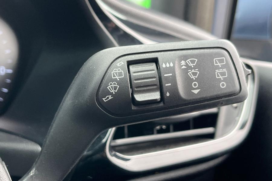 Ford FIESTA Photo autoimg-a7eb3557fa25dfbae5a8044d13984c403a4d2fb2.jpg