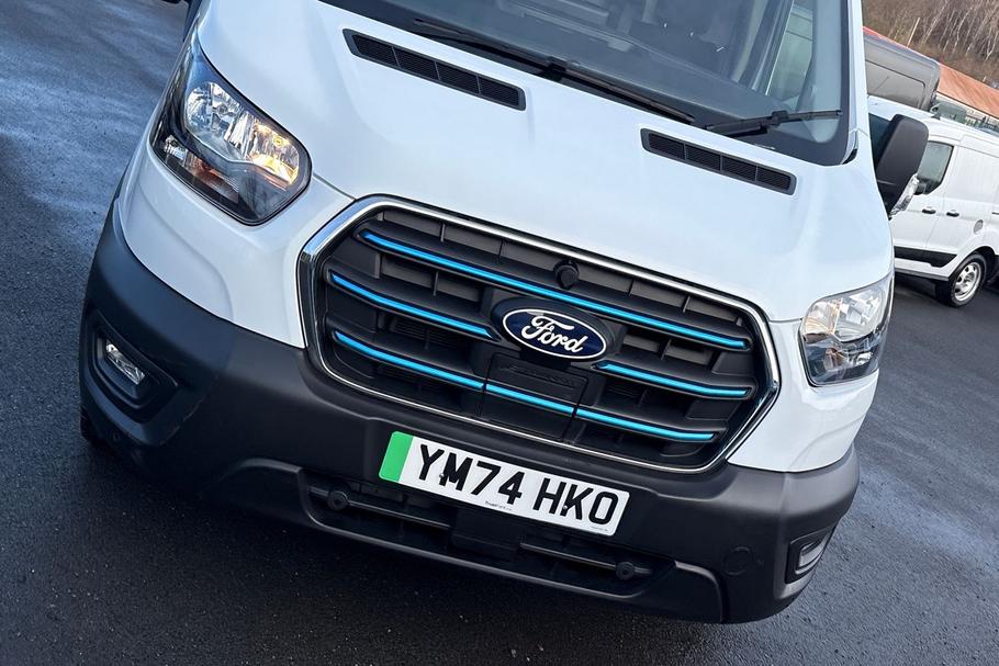 Used Ford E-TRANSIT YM74HKO 40