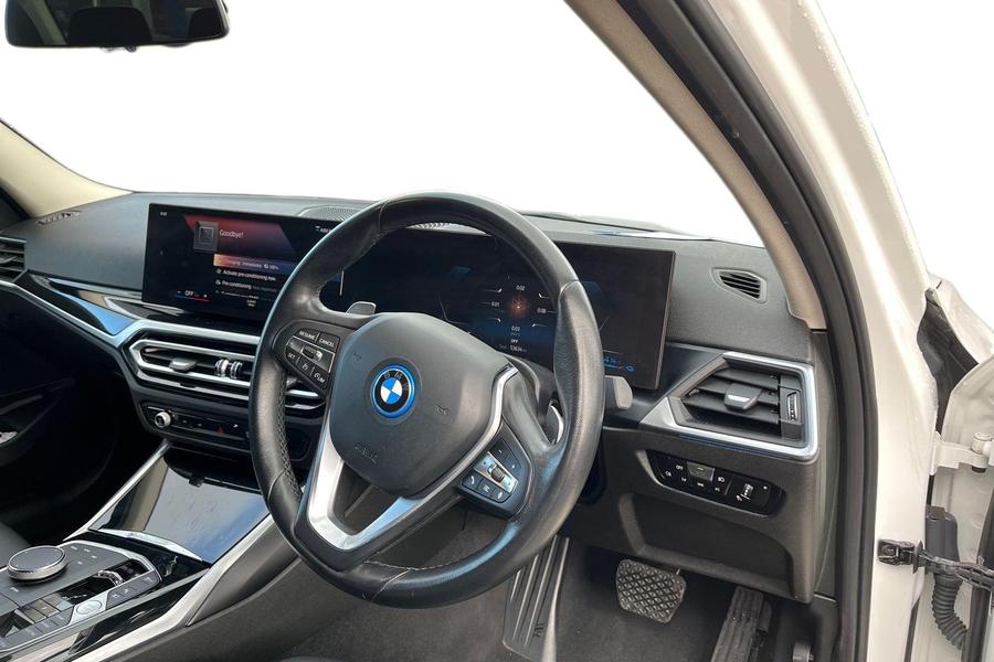 BMW 3 SERIES Photo autoimg-a7f97e804a785cfc42c2c6c556435b4f07aa63f2.jpg