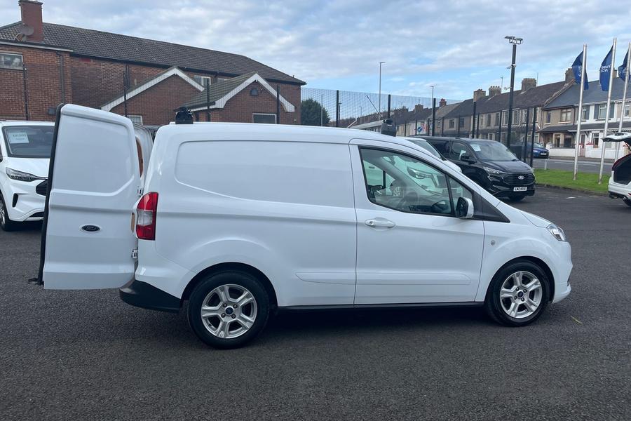 Ford TRANSIT COURIER Photo autoimg-a7f9a6aff4119deb11aecf7ca4a2c4fc2b236ecc.jpg