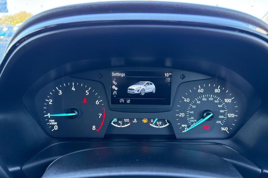 Ford FIESTA Photo autoimg-a7faa8624a2ec99685bd371a32f8d87d28a1e555.jpg