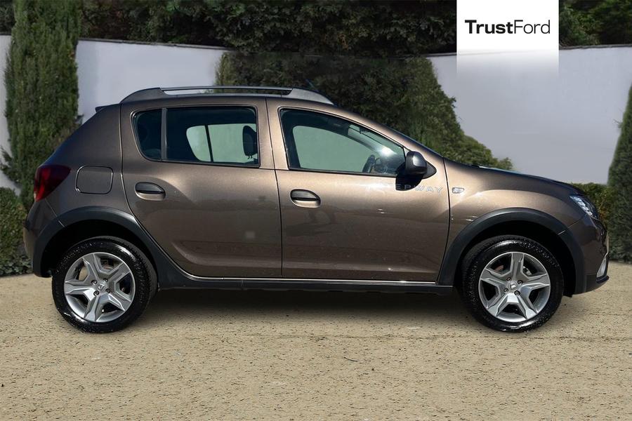 Dacia Sandero Stepway Photo autoimg-a7fe6d9f0f94ec451350c8b87e6527dd72a7c2f8.jpg