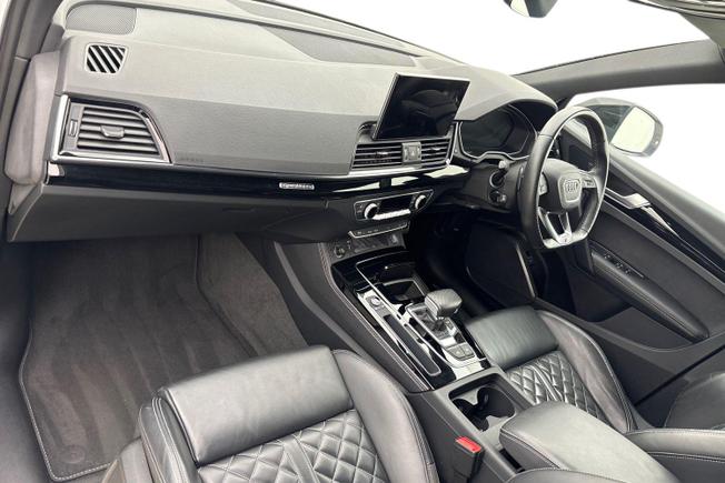 AUDI Q5 Photo 2