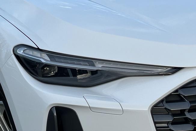 AUDI Q5 Photo 19