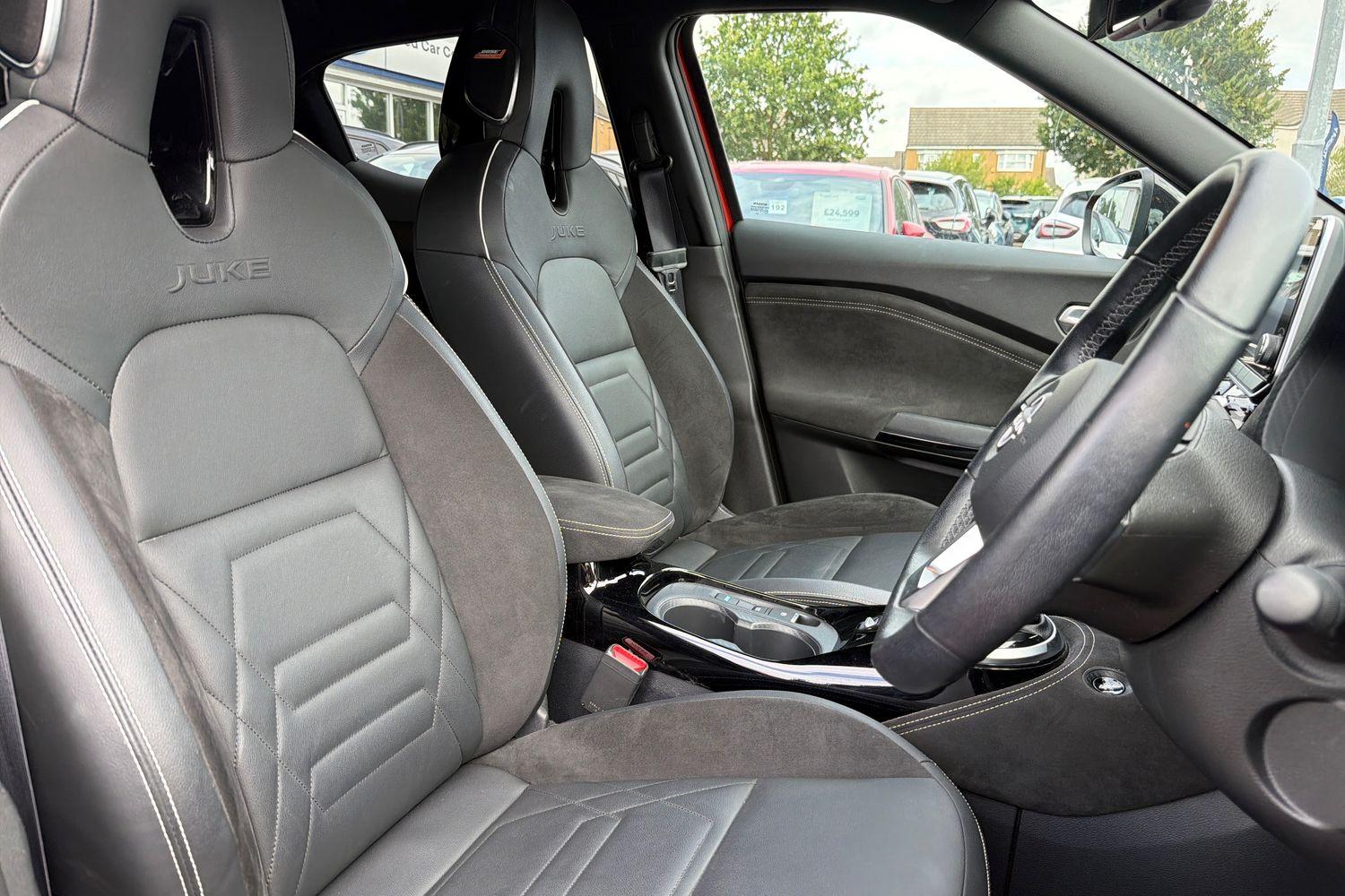 Nissan JUKE Photo 16