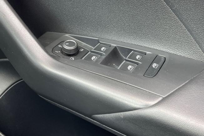 VOLKSWAGEN T-Cross Photo 34