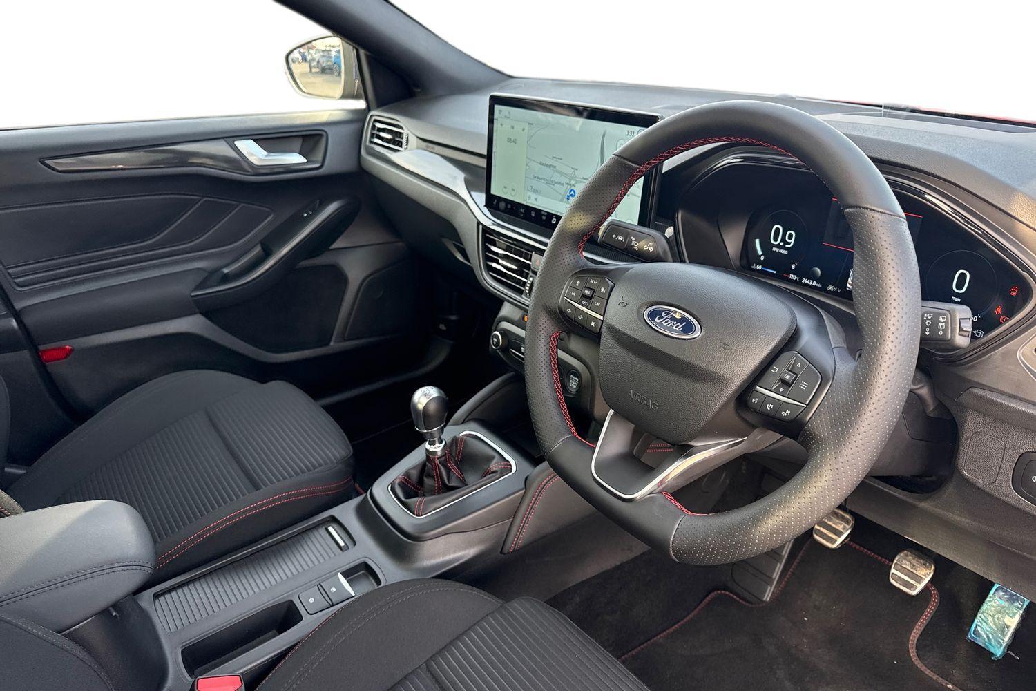 Ford FOCUS Photo 8