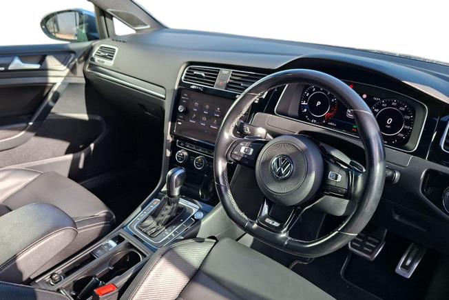 Volkswagen Golf Photo 6