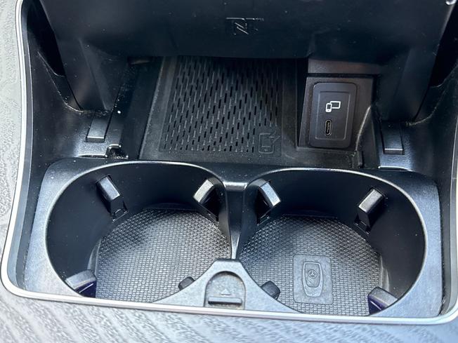 MERCEDES-BENZ GLC Photo 56
