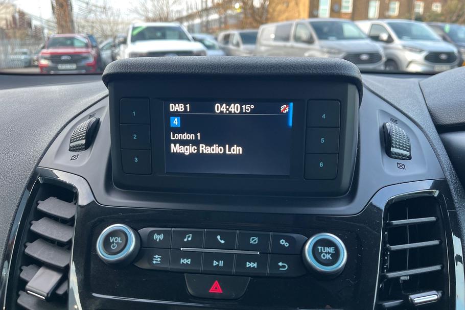 Used Ford TOURNEO CONNECT 25