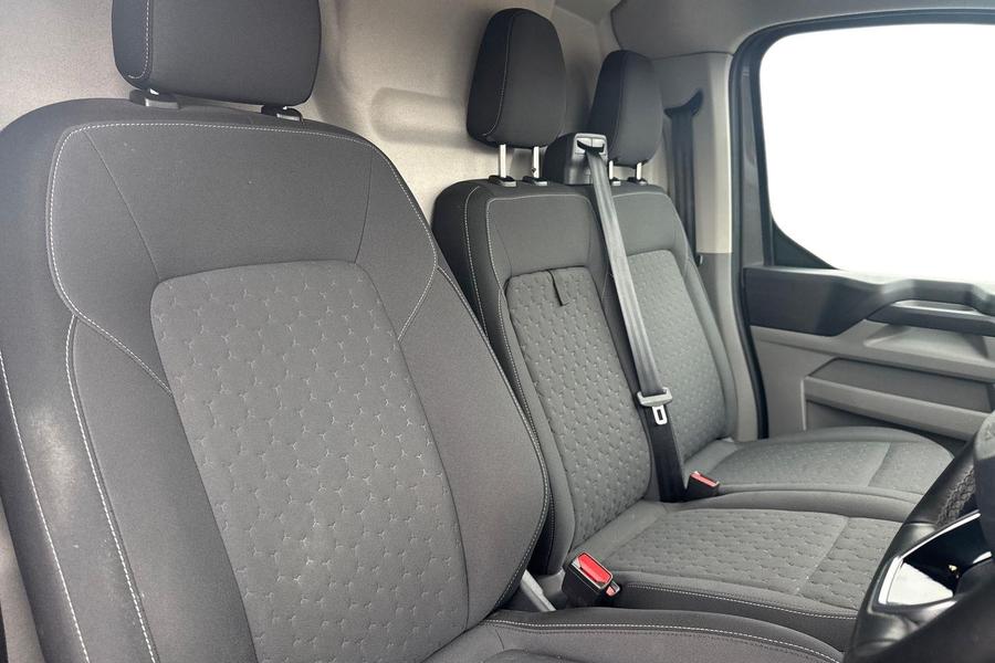 Ford TRANSIT CUSTOM Photo autoimg-a8187f4492cf4c5407396d3d28f4ca04cfd92297.jpg