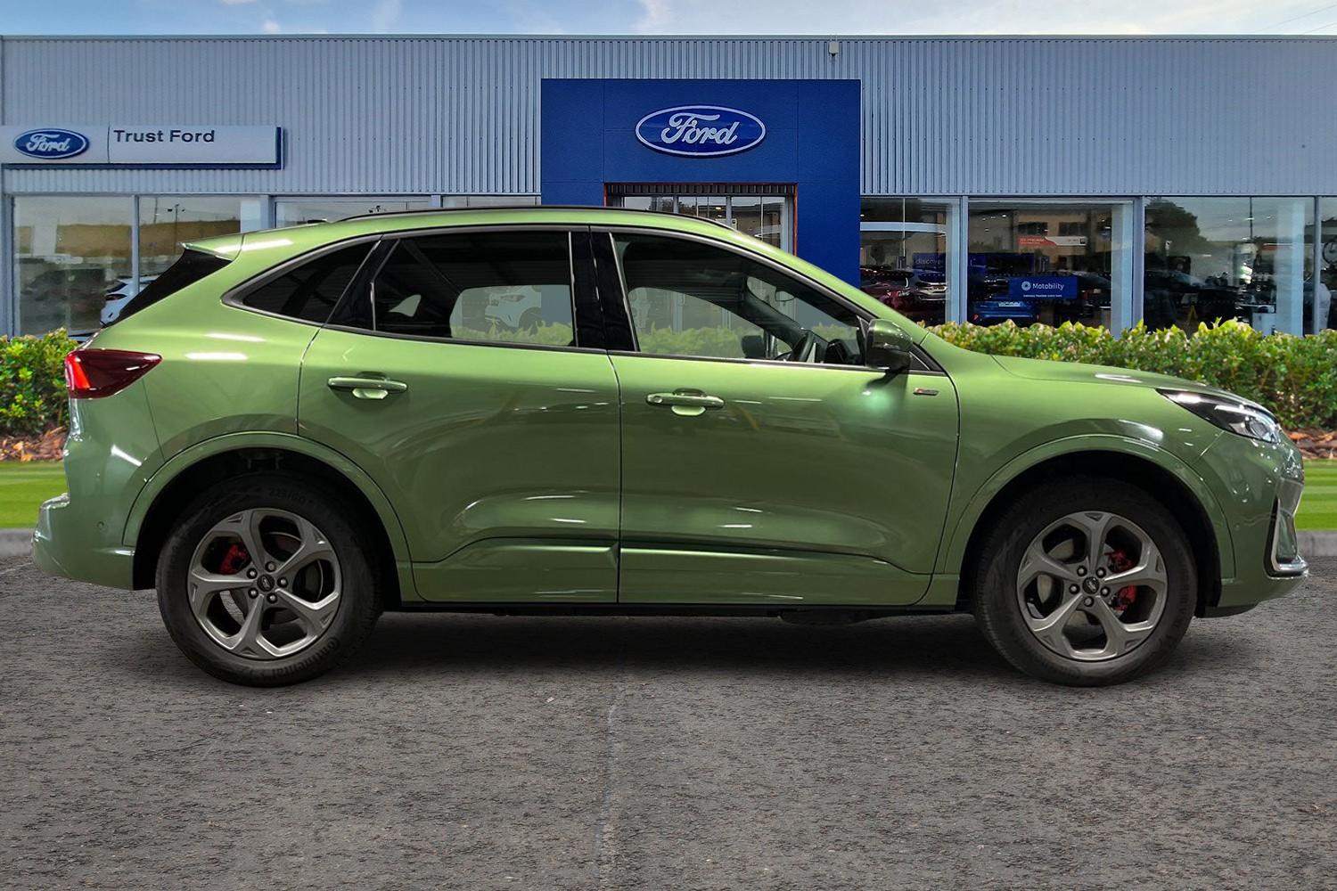 Ford KUGA Photo 2