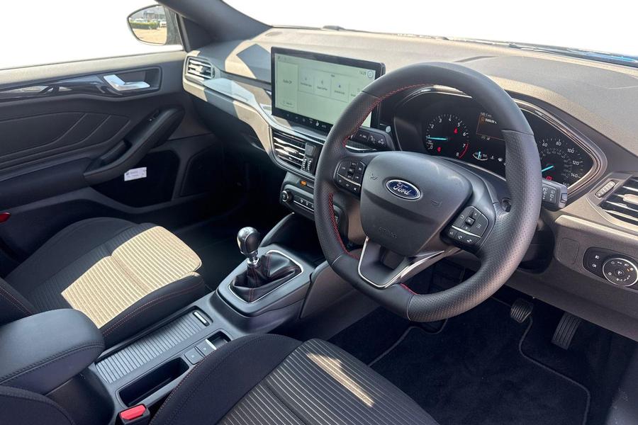 Ford FOCUS Photo autoimg-a81c92b50fc8db42dfa296f83da30f517644b177.jpg