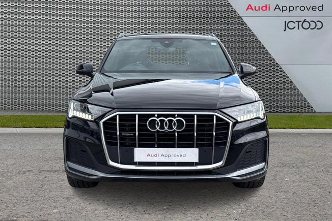 AUDI Q7 Photo 8