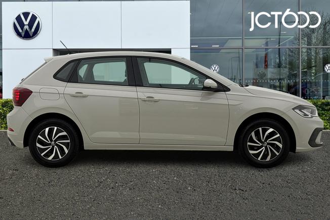 VOLKSWAGEN Polo Photo 4