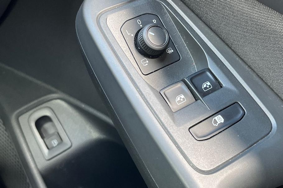 Used FORD TRANSIT CONNECT WV75XWS 9